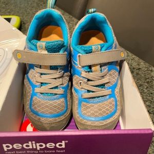 Force Grey Blue pediped sneaker size 26 or 9-9.5
